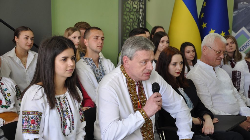 Президент України зустрівся зі студентами закладів вищої освіти України 10