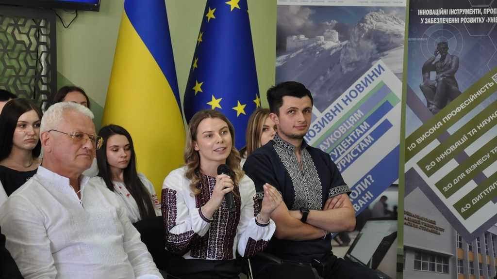 Президент України зустрівся зі студентами закладів вищої освіти України 11