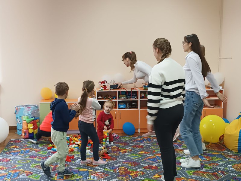 Засновник бренду Mr. Leader відвідав Центр освіти та піклування ПНУ 05