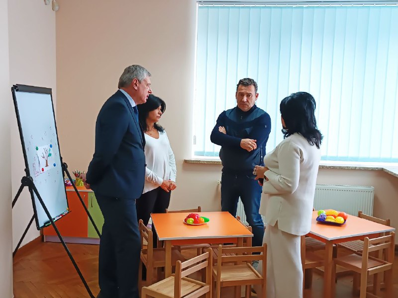 Засновник бренду Mr. Leader відвідав Центр освіти та піклування ПНУ 08