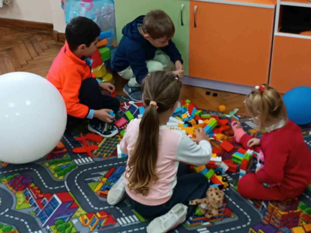 Засновник бренду Mr. Leader відвідав Центр освіти та піклування ПНУ 09