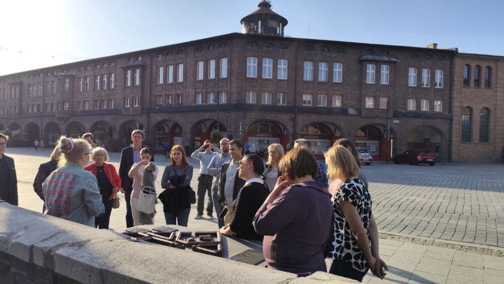 5ab0d65b-d9f0-4983-b6d0-0959fddfd97a