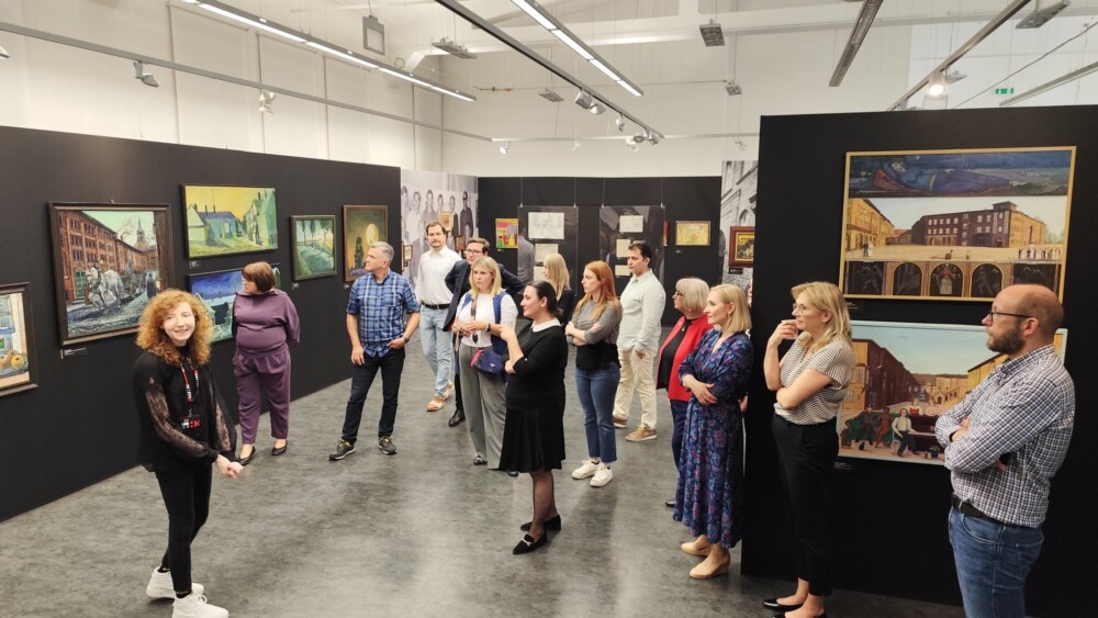 9009bb5a-aaae-43e8-94c1-b3027a8ccc54