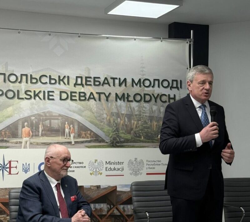 657161998_2740536179640570_6908234293922918451_n-800x800